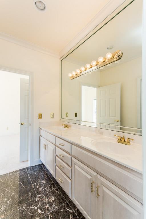 413 Ridgecrest Lane Lebanon, TN 37087 - Photo 20 of 30 LARGE BATHROOM