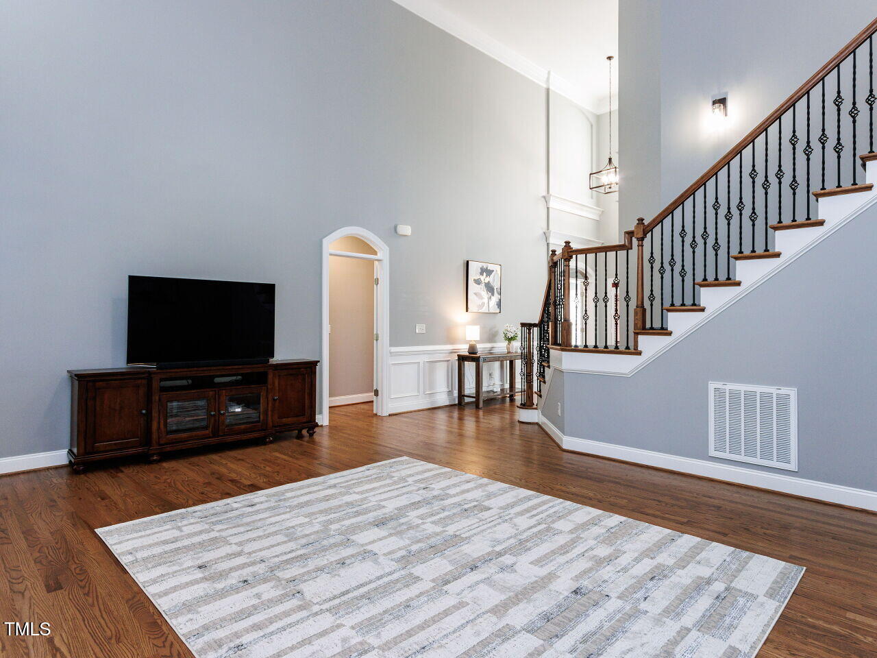 1808 Pattersons Mill Road Durham, NC 27703 - Photo 35 of 42 011-1280x960-living-room