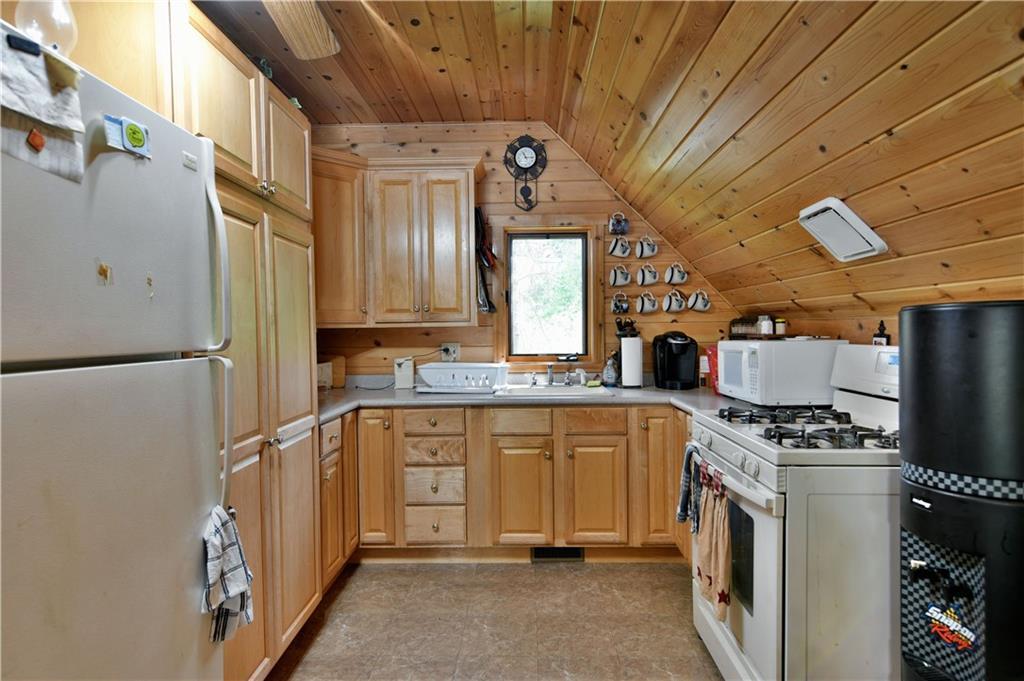 9516 E Archery Club Road Solon Springs, WI 54873 - Photo 6 of 39 Gallery Image 6