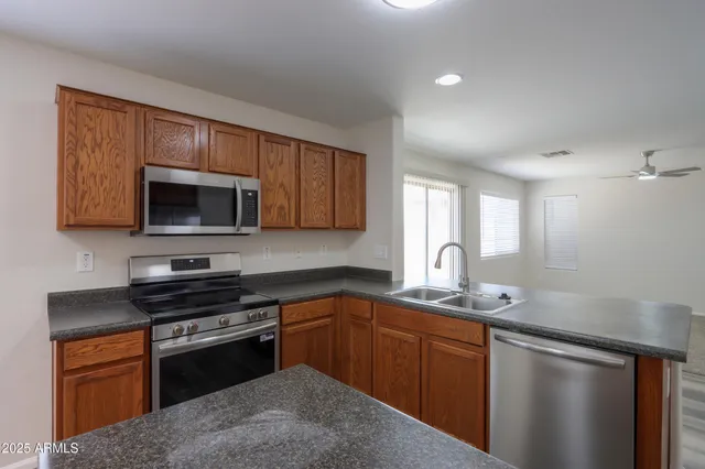 $1,775 | 40402 West Hayden Drive, Maricopa, AZ 85138