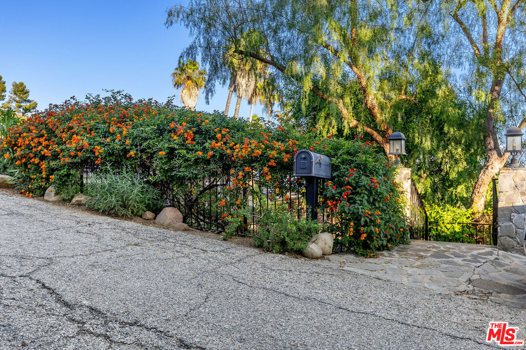 2716 Halsey Road Topanga, CA 90290 - Photo 24 of 51
