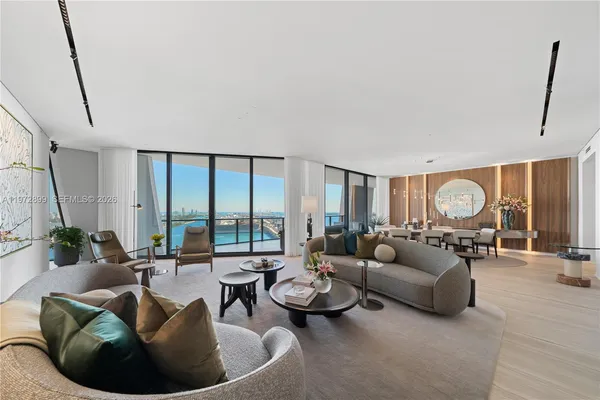 $7,500,000 | 1000 Biscayne Boulevard, Unit 3201, Miami, FL 33132