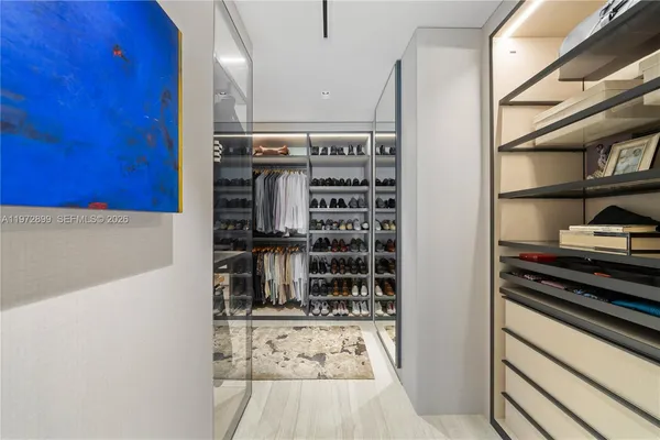 $7,500,000 | 1000 Biscayne Boulevard, Unit 3201, Miami, FL 33132