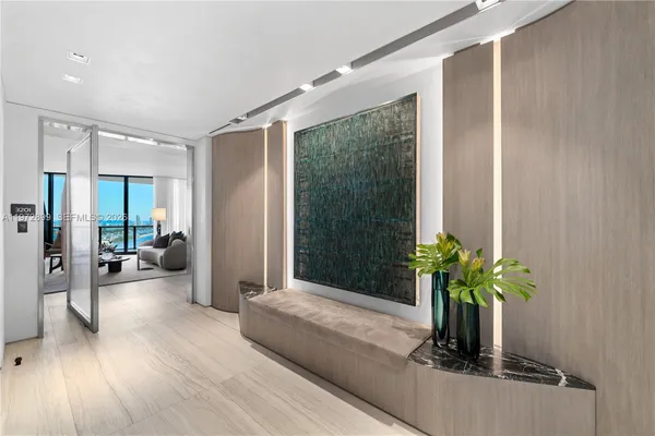 $7,500,000 | 1000 Biscayne Boulevard, Unit 3201, Miami, FL 33132