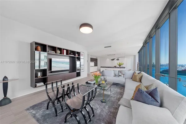 $7,500,000 | 1000 Biscayne Boulevard, Unit 3201, Miami, FL 33132