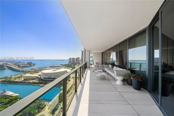 $7,500,000 | 1000 Biscayne Boulevard, Unit 3201, Miami, FL 33132