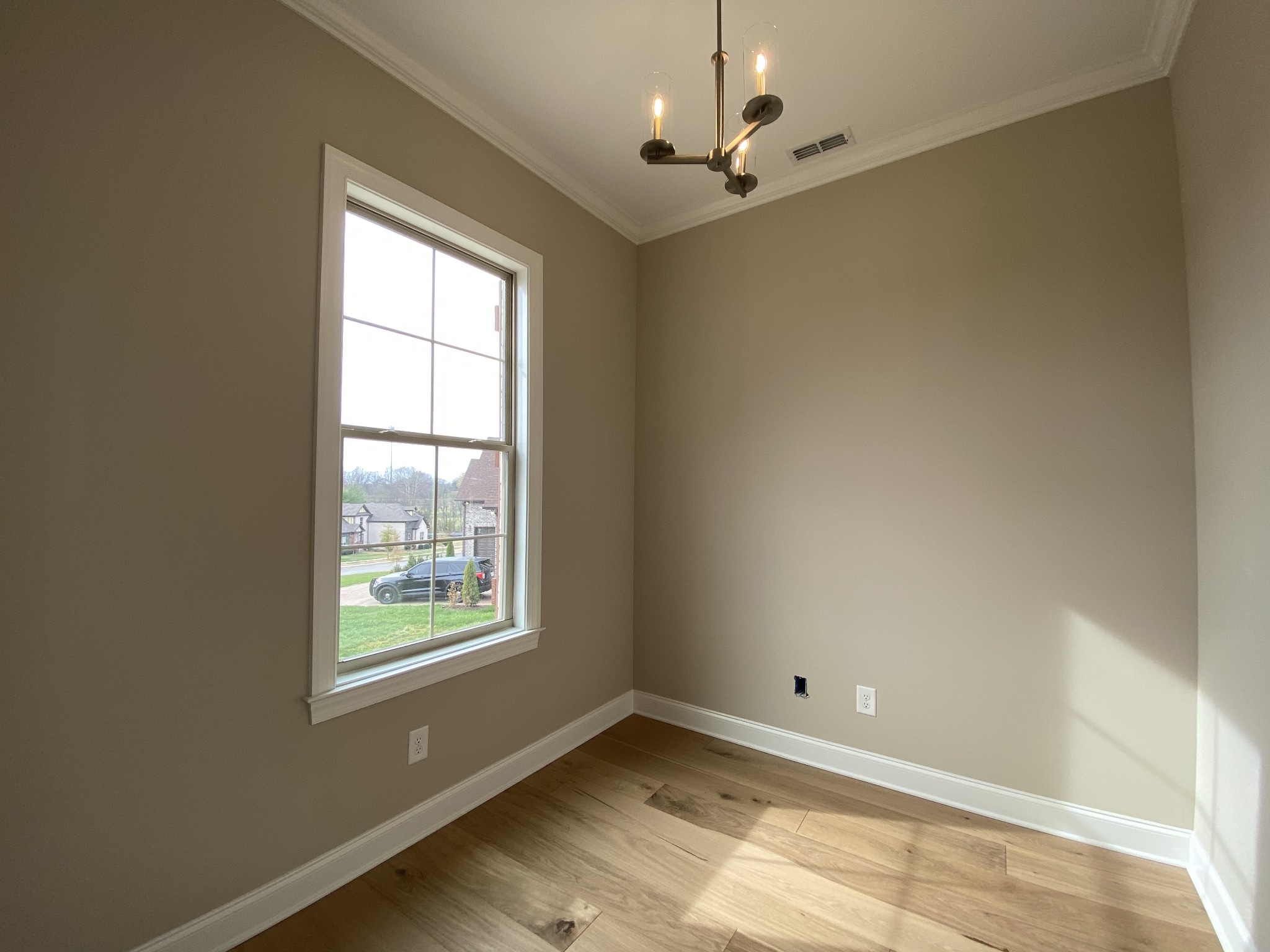 2019 Eagle View Road Hendersonville, TN 37075 - Photo 13 of 19 a view of an empty room with a window