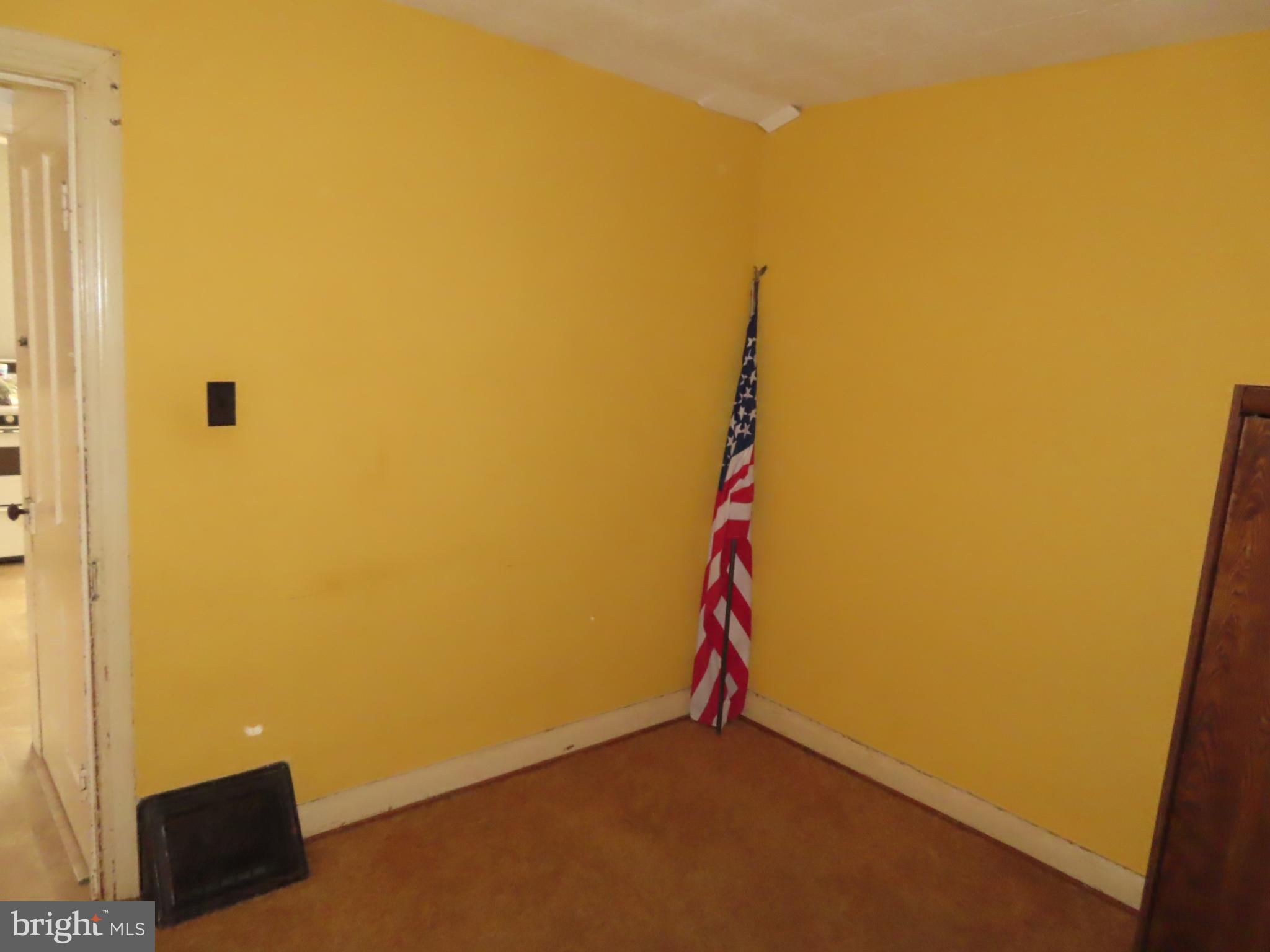 514 Locust Street Hanover, PA 17331 - Photo 8 of 29 Gallery Image 8