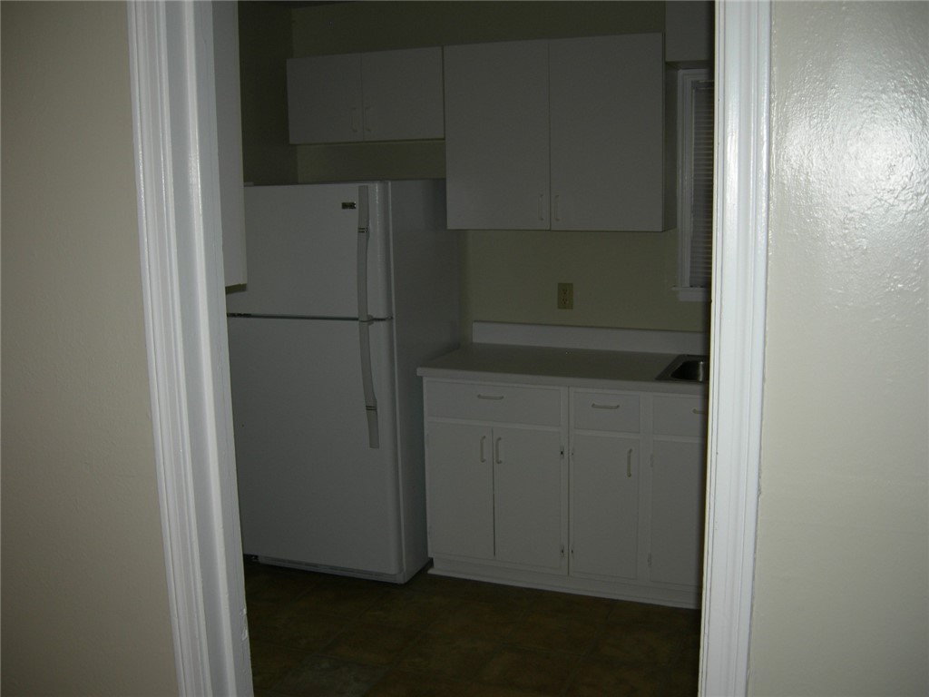 2801 Lawnview Street Corpus Christi, TX 78404 - Photo 17 of 38 Downstairs Kitchen