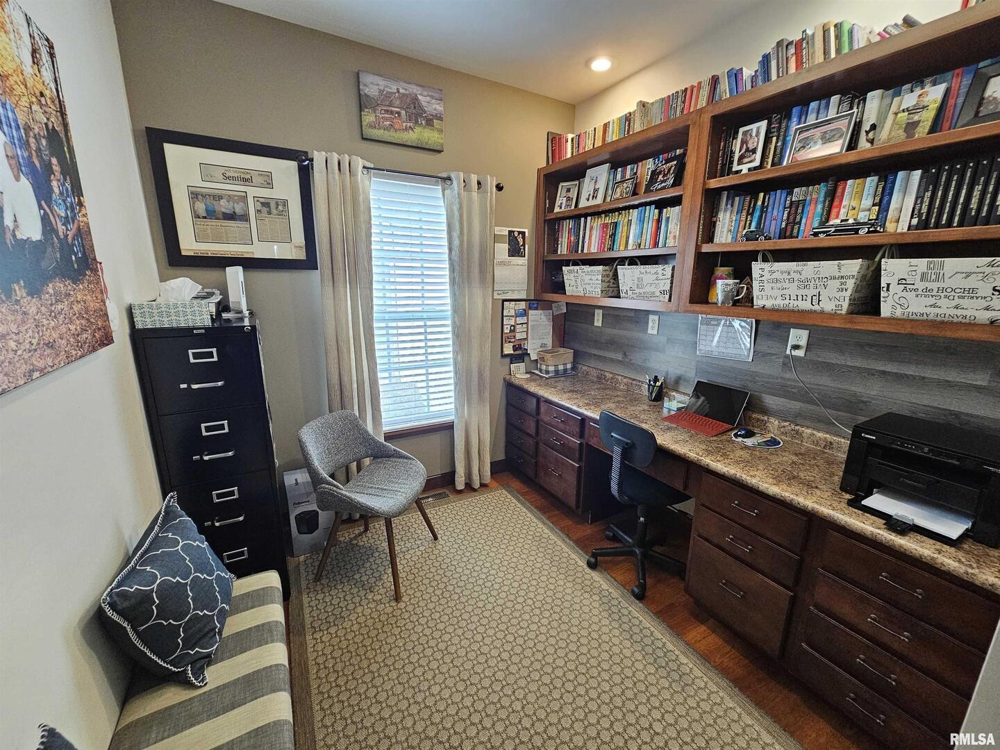10586 North Spring Garden Lane Mount Vernon, IL 62864 - Photo 26 of 39 a living room with furniture cabinets and window