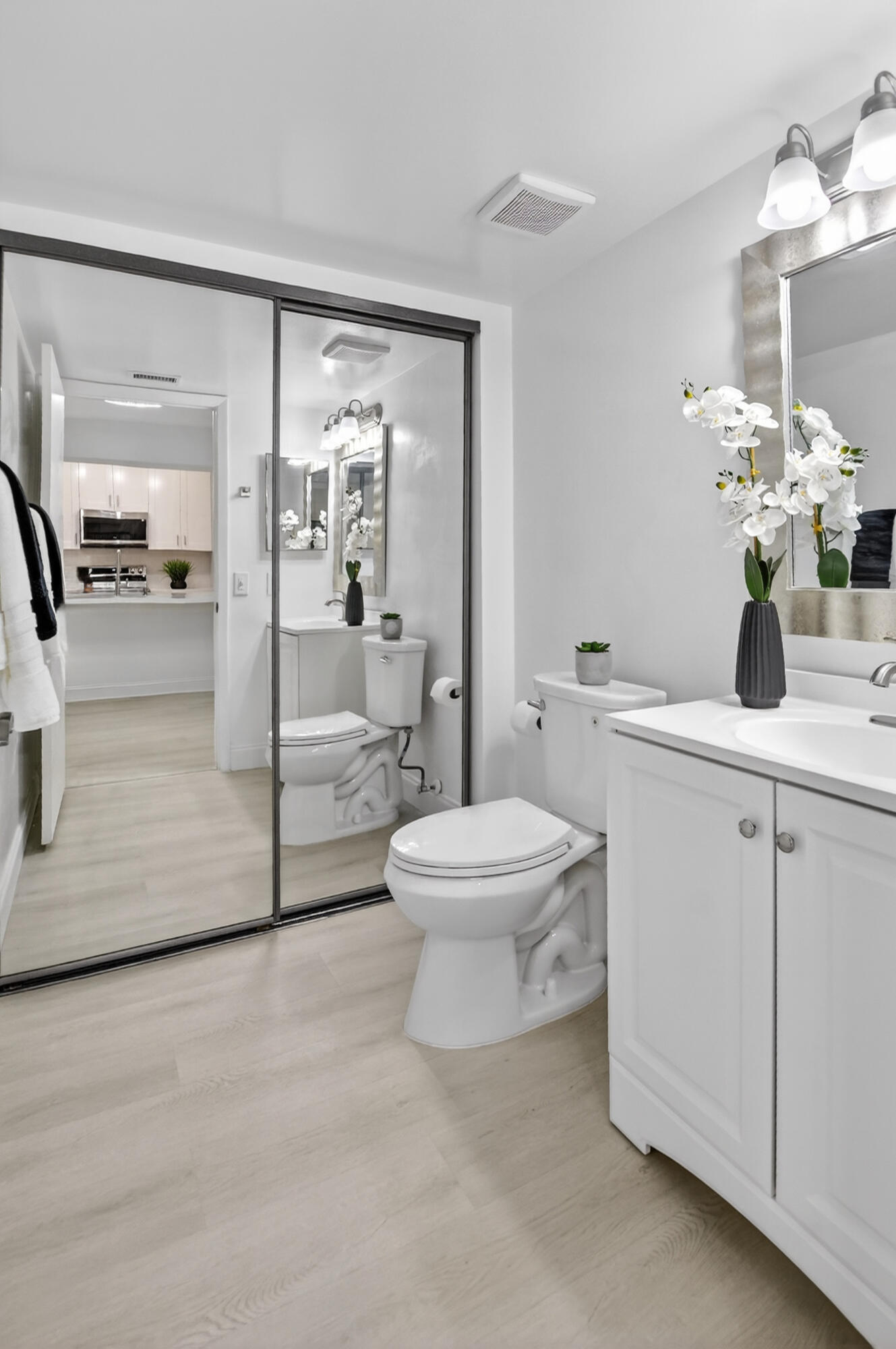 8319 Boca Rio Drive Boca Raton, FL 33433 - Photo 16 of 52 Guest Bathroom