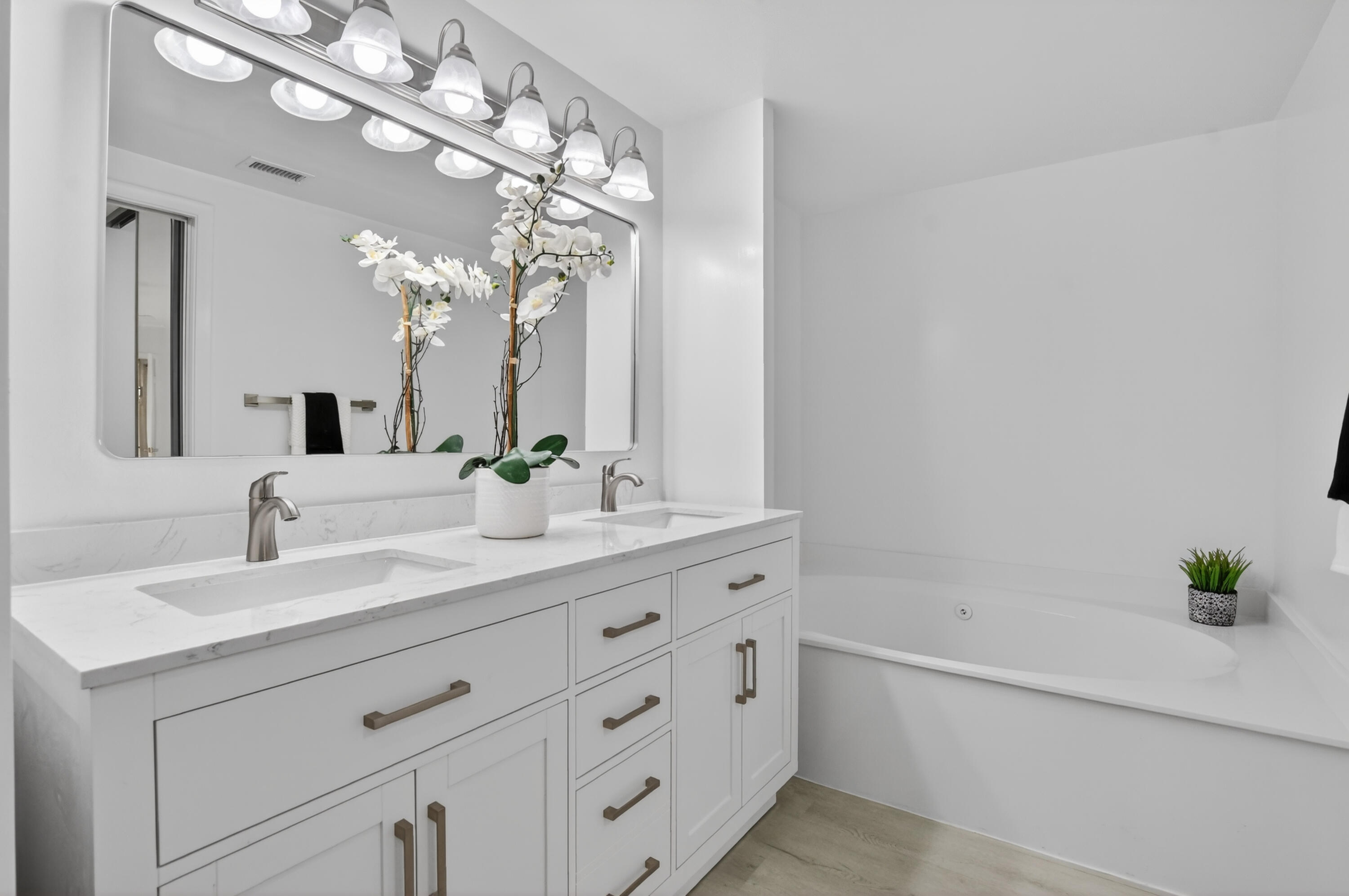 8319 Boca Rio Drive Boca Raton, FL 33433 - Photo 32 of 52 Master Bathroom