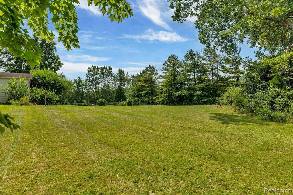 12520 Seymour Road Burt, MI 48417 - Photo 34 of 34 Gallery Image 34