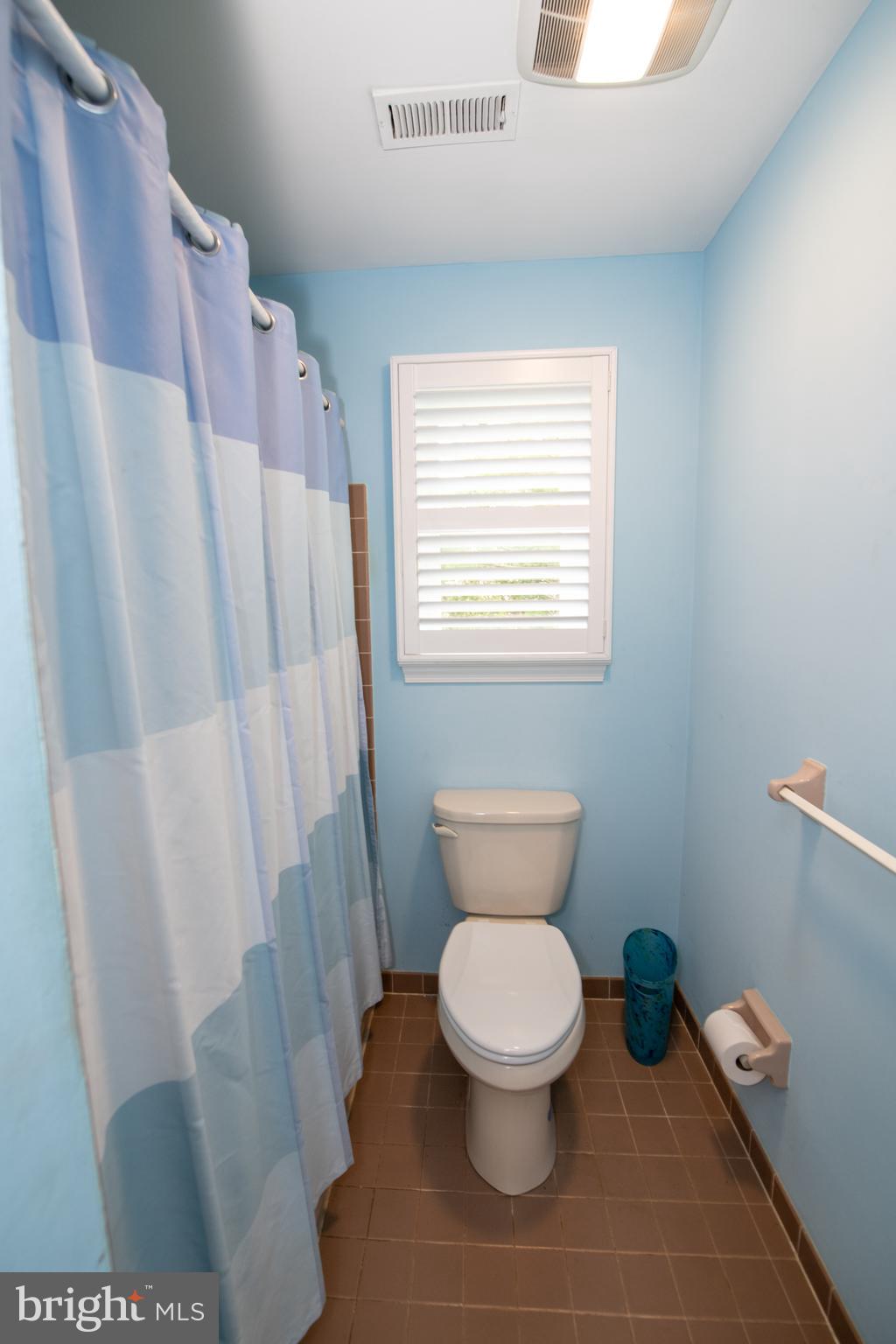 1825 Dover Road Southampton, PA 18966 - Photo 25 of 46 Master Bathroom