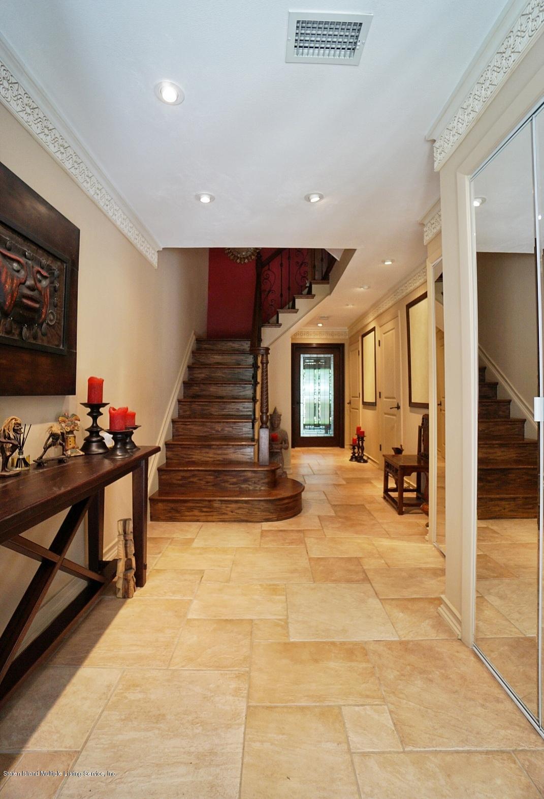 178 Admiralty Loop Staten Island, NY 10309 - Photo 2 of 50 a view of a flesh screen tv