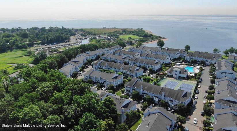 178 Admiralty Loop Staten Island, NY 10309 - Photo 40 of 50 an aerial view of multiple house