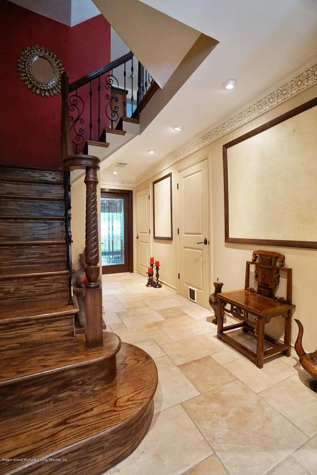 178 Admiralty Loop Staten Island, NY 10309 - Photo 4 of 50 a view of a room with gym equipment