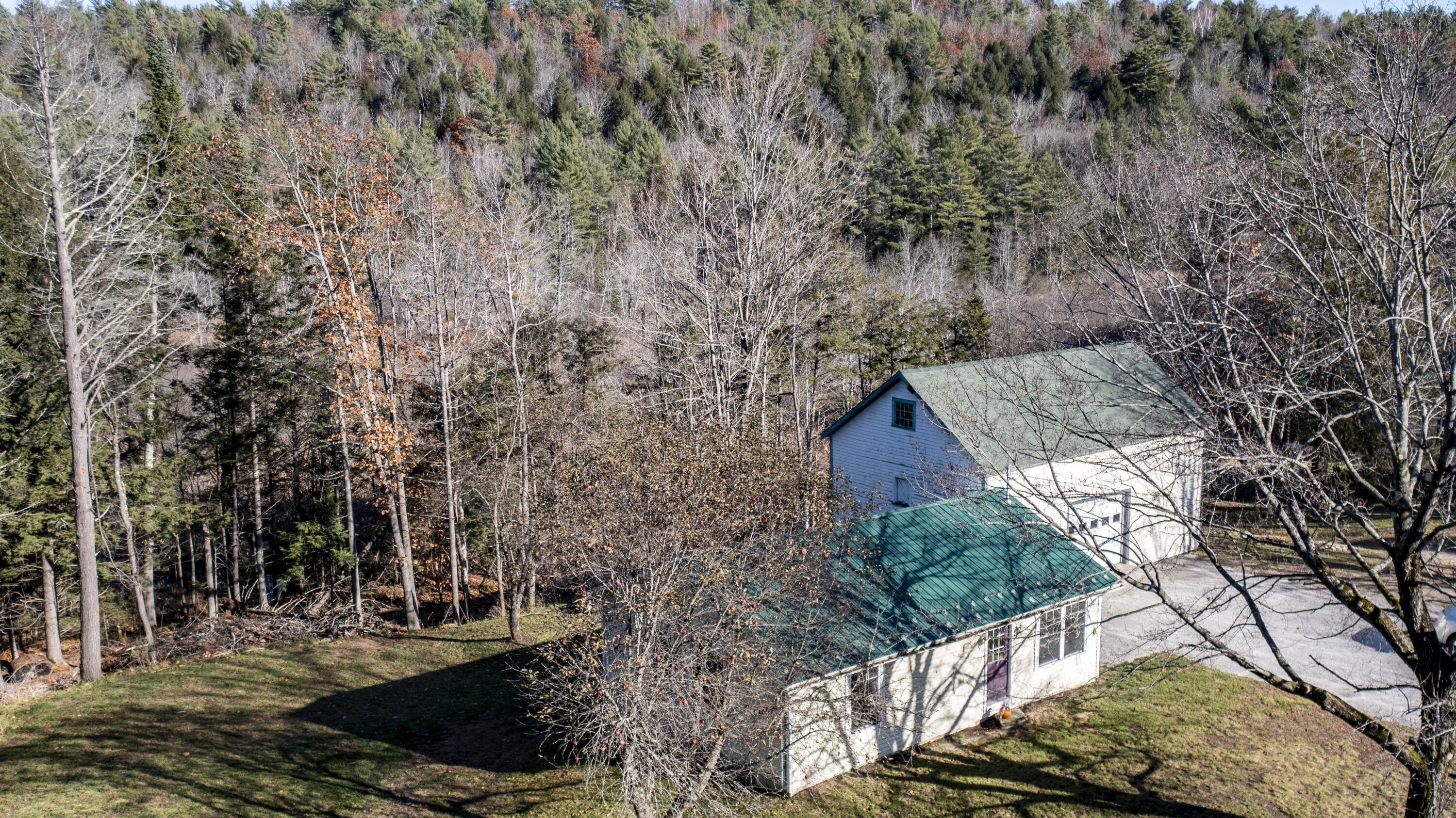 52 Hebron Road South Paris, ME 04281 - Photo 2 of 22 _52 Hebron Rd Drone.2