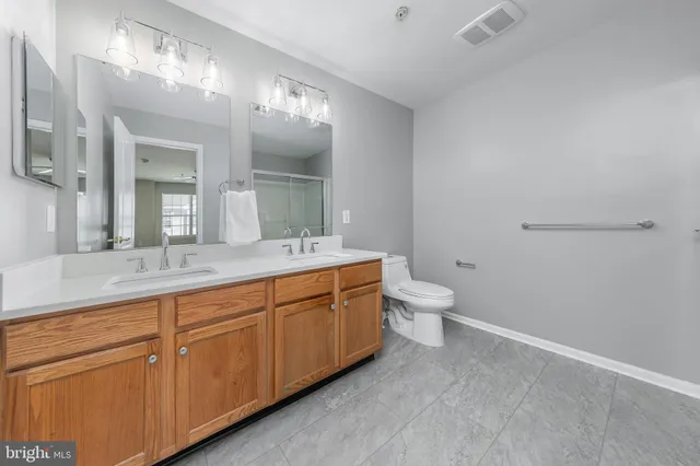 $2,300 | 117 Lionheart Lane, West Deptford, NJ 08086