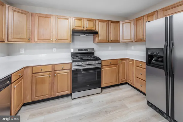 $2,300 | 117 Lionheart Lane, West Deptford, NJ 08086