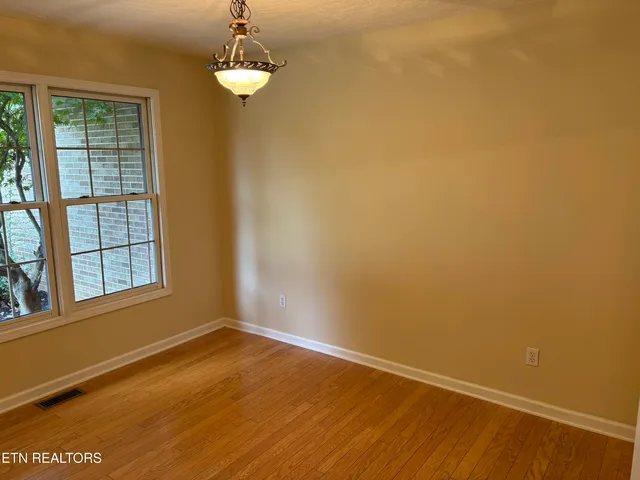 $410,000 | 232 Country Run Circle, Unit 3, Powell, TN 37849