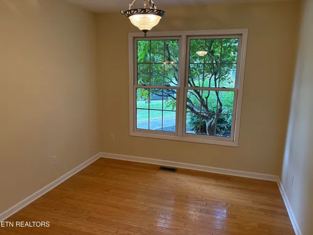 $410,000 | 232 Country Run Circle, Unit 3, Powell, TN 37849