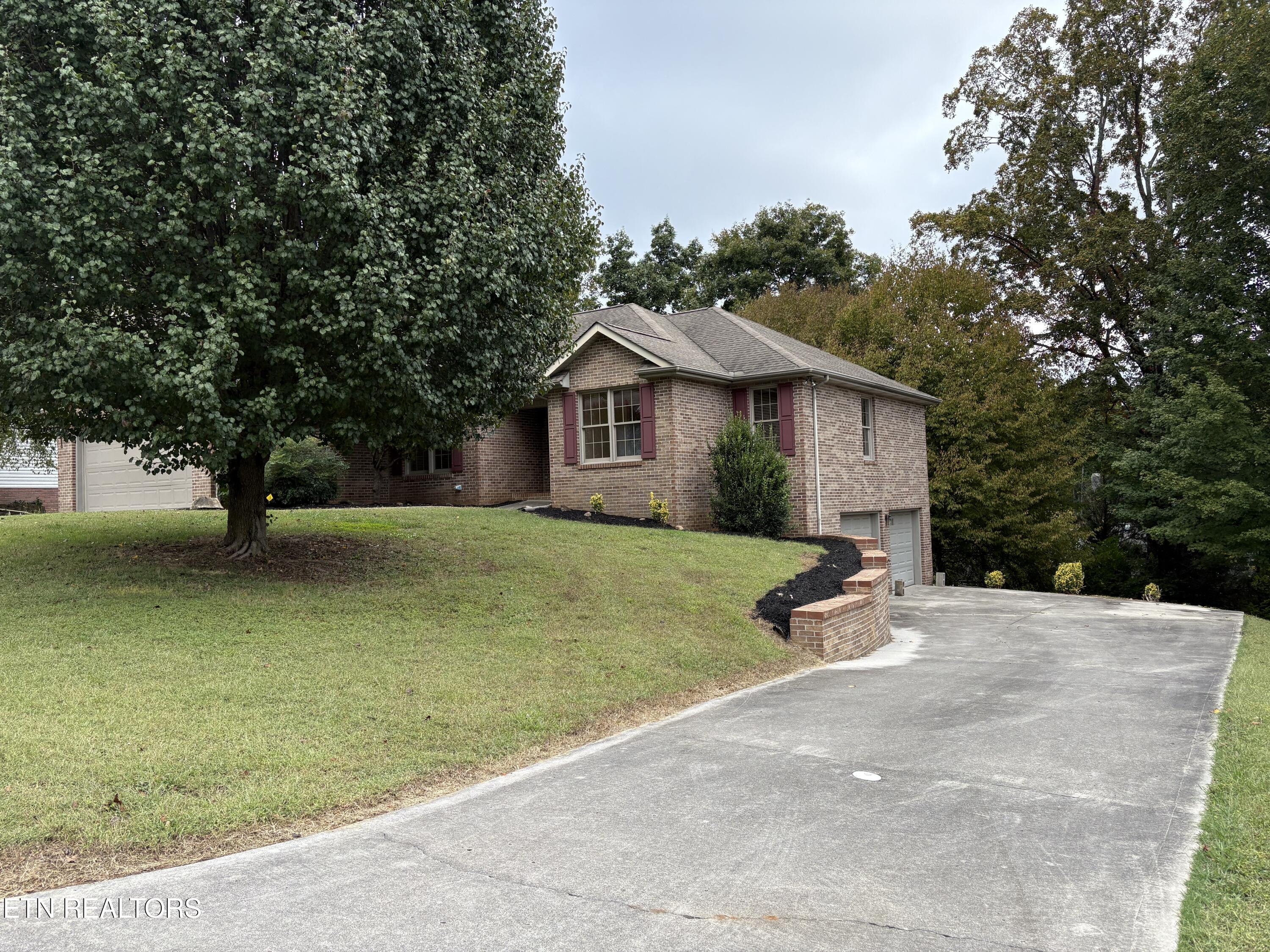 232 Country Run Circle, Unit 3 Powell, TN 37849 - Photo 2 of 29 2025-09-26 11.11.01-1