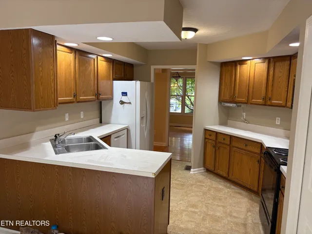 $410,000 | 232 Country Run Circle, Unit 3, Powell, TN 37849