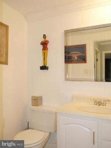 10800 Hunt Club Road Reston, VA 20190 - Photo 16 of 18 Half Bath 1
