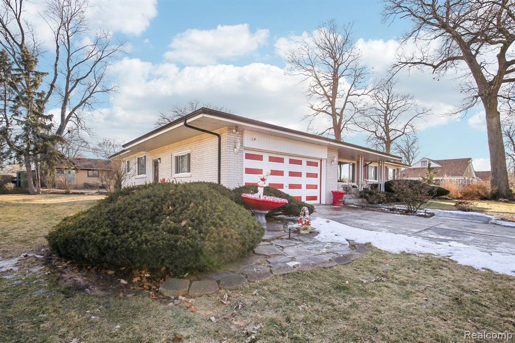 17417 Westover Road Southfield, MI 48075 - Photo 2 of 45 Gallery Image 2