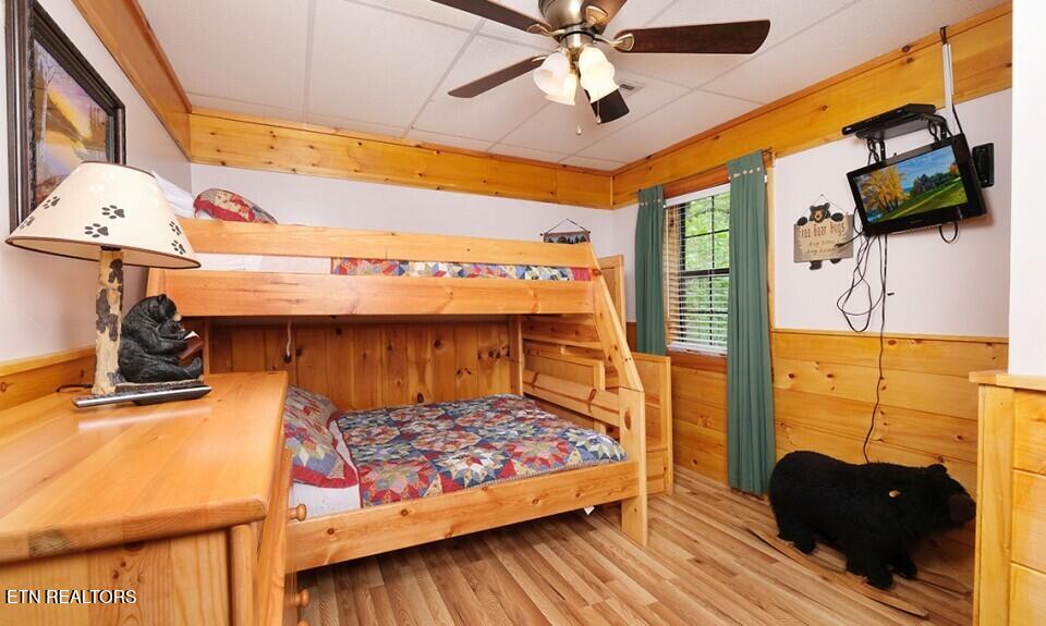 623 Iron Mountain Road Pigeon Forge, TN 37863 - Photo 29 of 45 pigeon-forge-cabin-rocky-top-bedroom-91