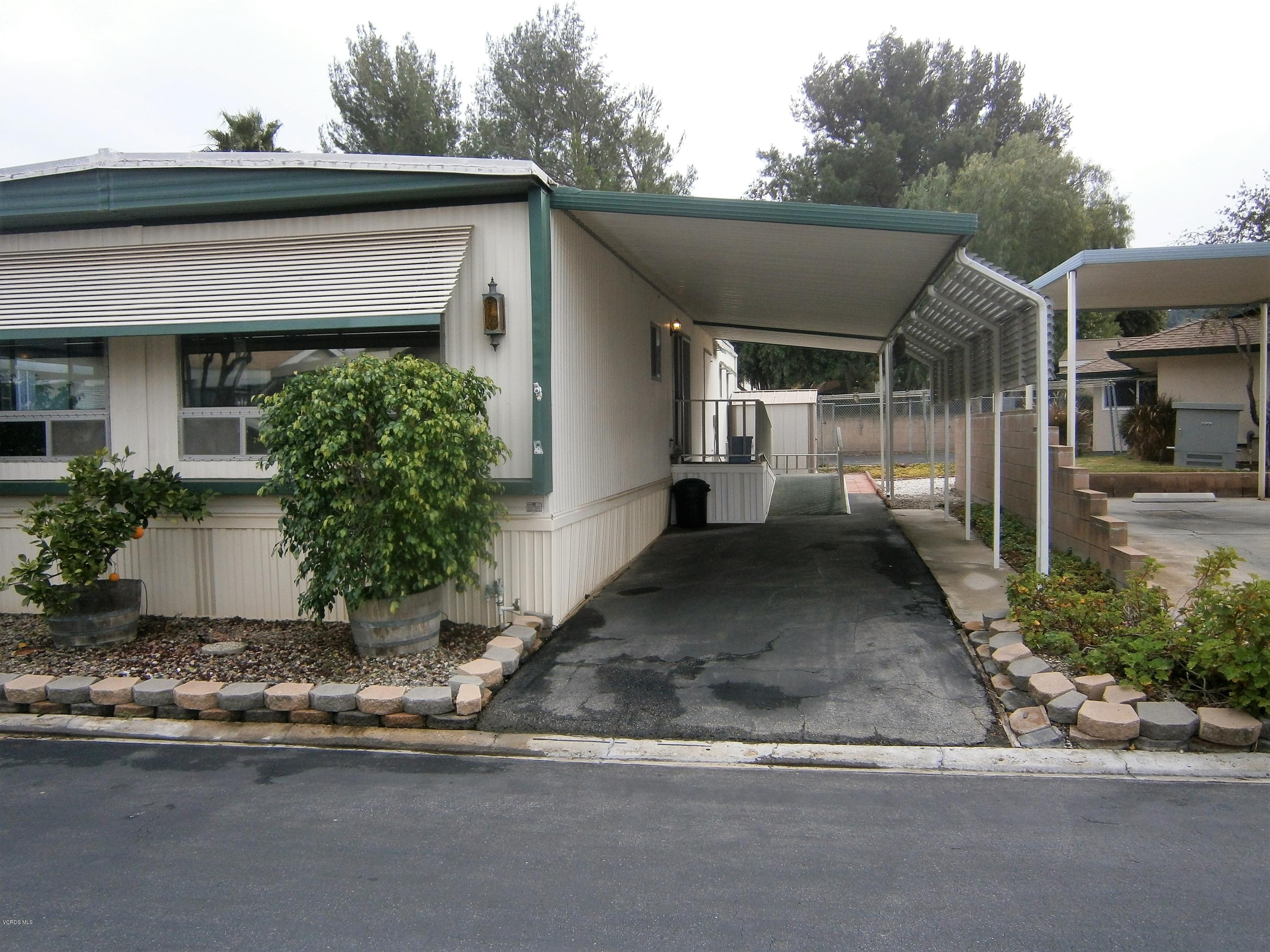 195 Tierra Rejada Road, Unit 15 Simi Valley, CA 93065 - Photo 1 of 28 PC110301 (2)