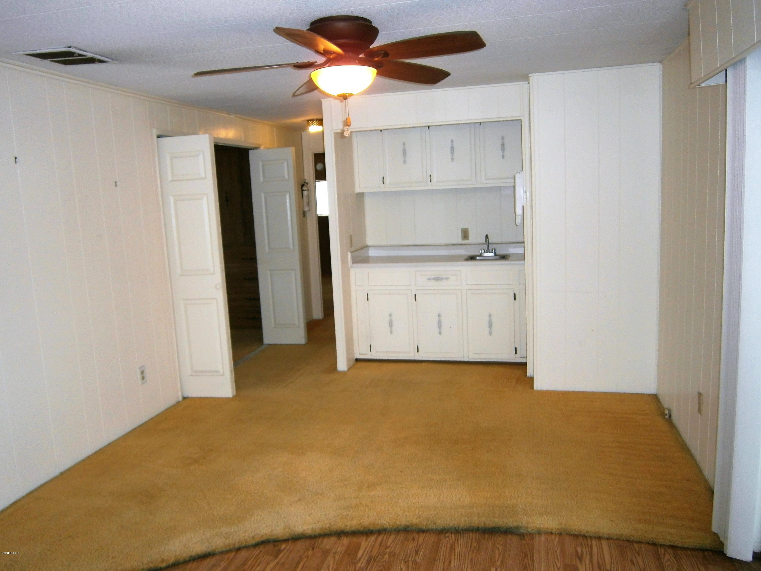 195 Tierra Rejada Road, Unit 15 Simi Valley, CA 93065 - Photo 11 of 28 PC110285 (2)
