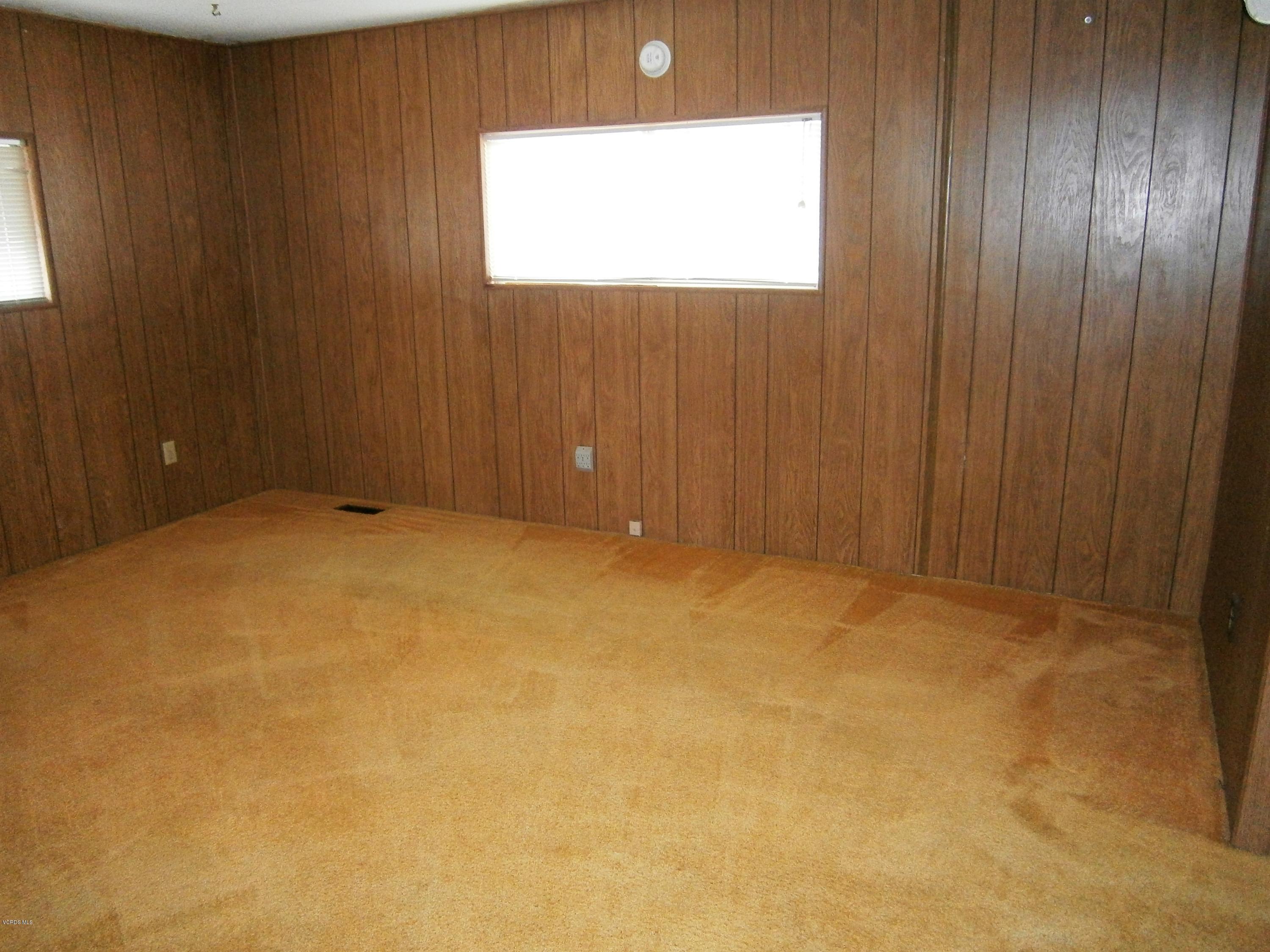 195 Tierra Rejada Road, Unit 15 Simi Valley, CA 93065 - Photo 13 of 28 PC110293 (2)