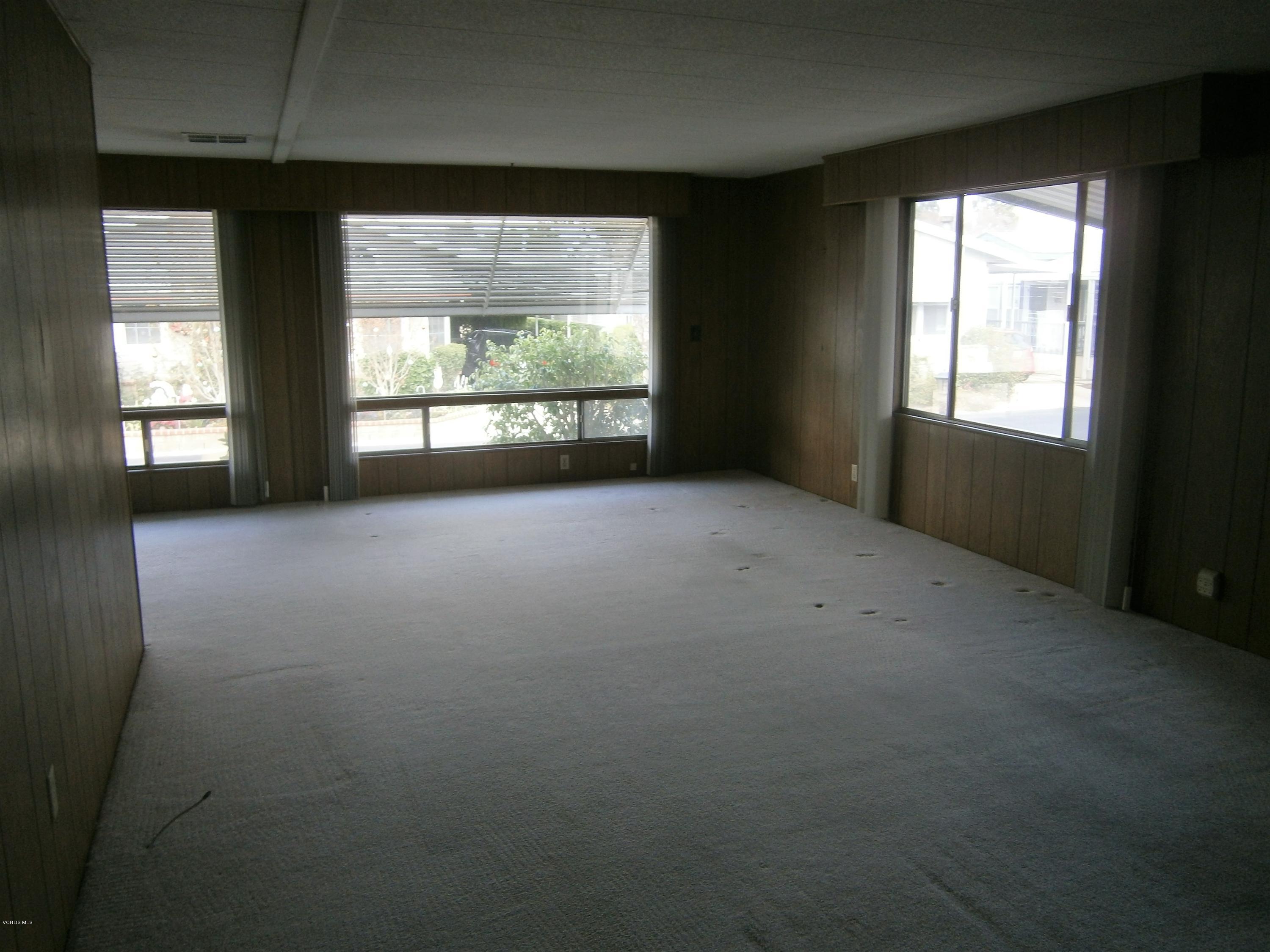 195 Tierra Rejada Road, Unit 15 Simi Valley, CA 93065 - Photo 8 of 28 PC110276 (2)