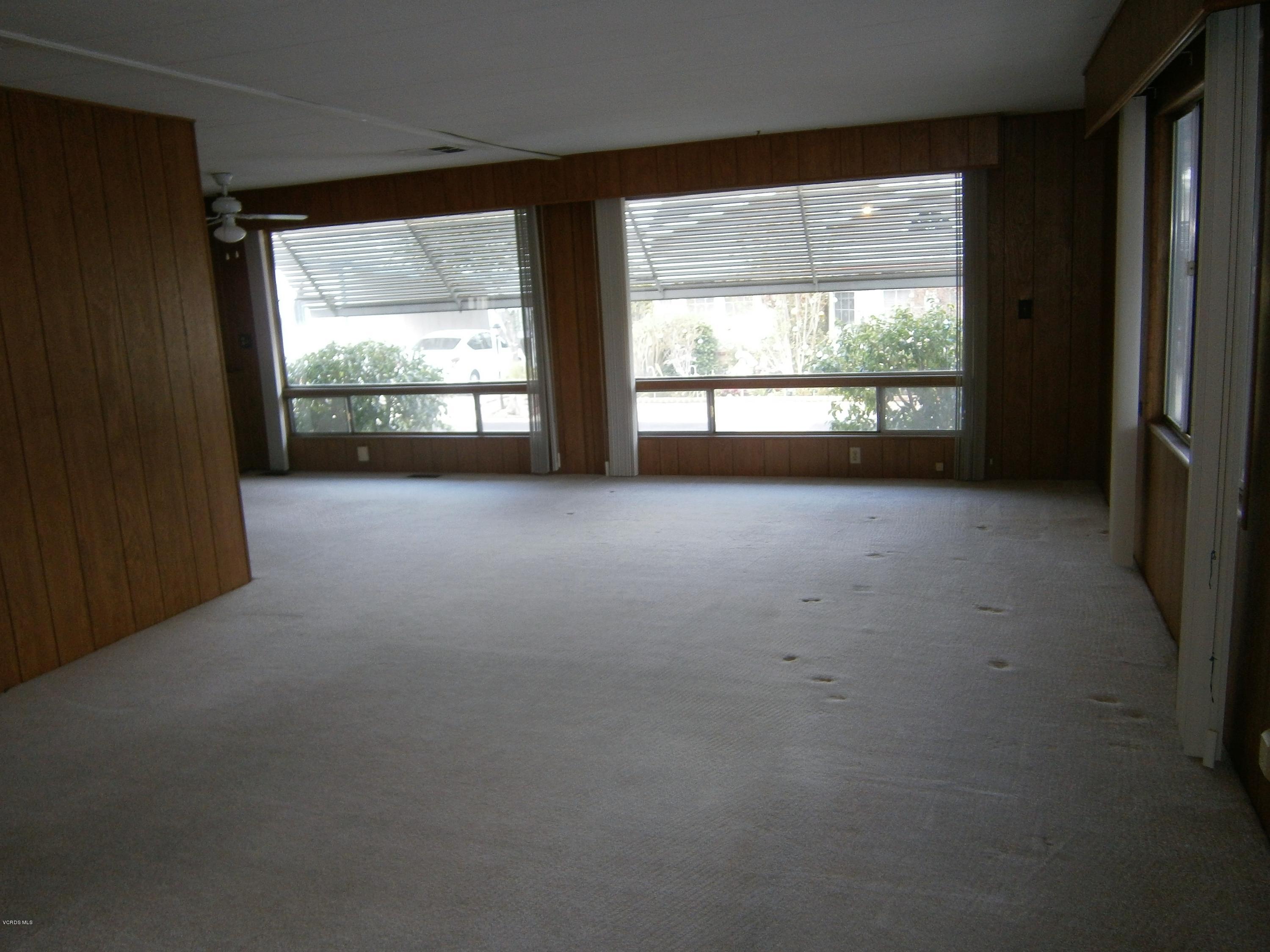 195 Tierra Rejada Road, Unit 15 Simi Valley, CA 93065 - Photo 9 of 28 PC110280 (2)