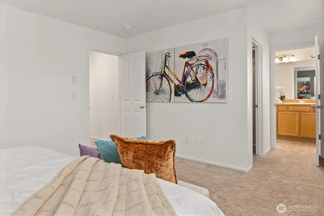 $750,000 | 6011 29th Avenue Southwest, Seattle, WA 98126