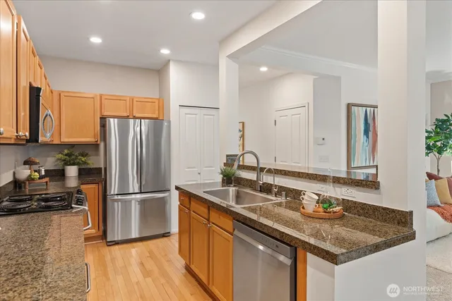 $750,000 | 6011 29th Avenue Southwest, Seattle, WA 98126