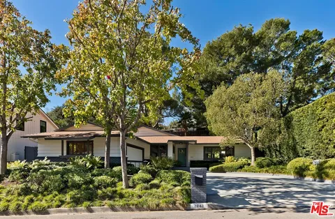 $1,859,000 | 2843 Westbrook Avenue, Los Angeles, CA 90046