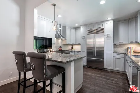 $1,859,000 | 2843 Westbrook Avenue, Los Angeles, CA 90046