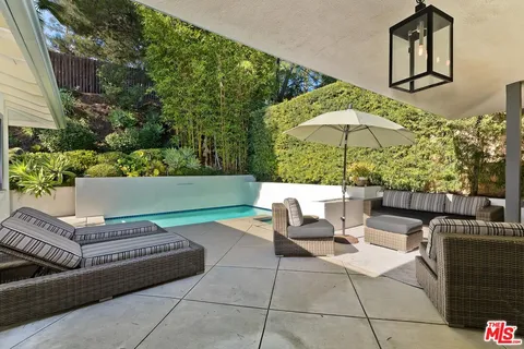 $1,859,000 | 2843 Westbrook Avenue, Los Angeles, CA 90046