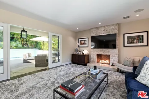 $1,859,000 | 2843 Westbrook Avenue, Los Angeles, CA 90046