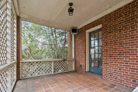 $1,275,000 | 10 Stoneleigh Circle, Watertown, MA 02472