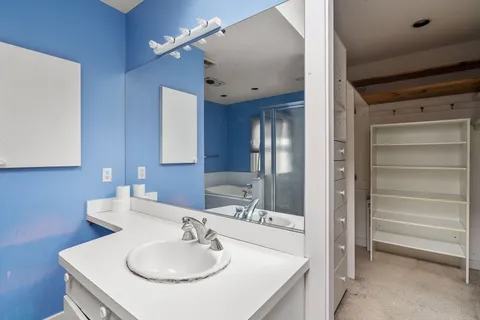 $1,275,000 | 10 Stoneleigh Circle, Watertown, MA 02472