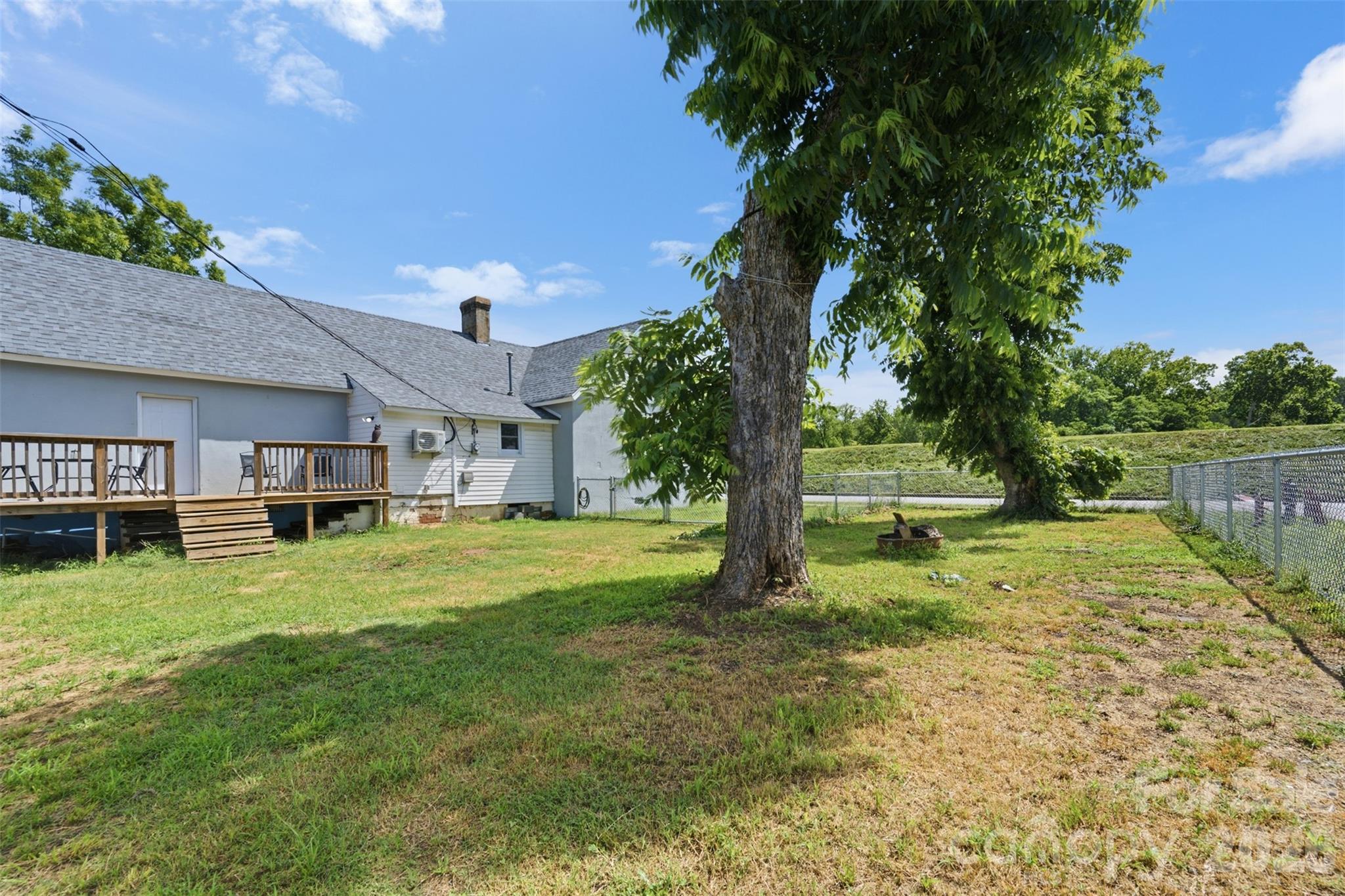 802 Canal Road Lockhart, SC 29379 - Photo 24 of 27