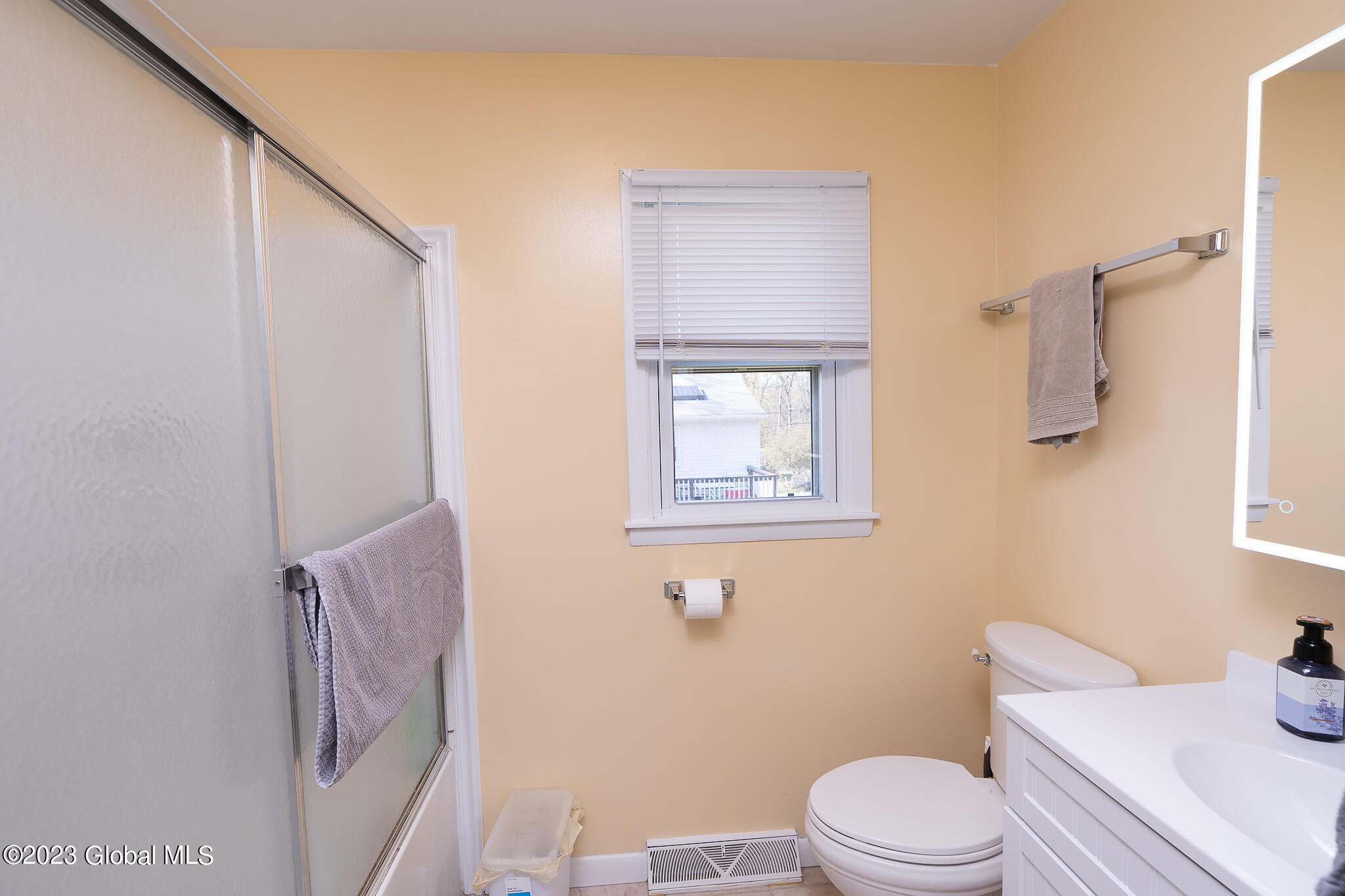 235 Starr Avenue Schenectady, NY 12304 - Photo 12 of 33 017-235-Starr-Ave