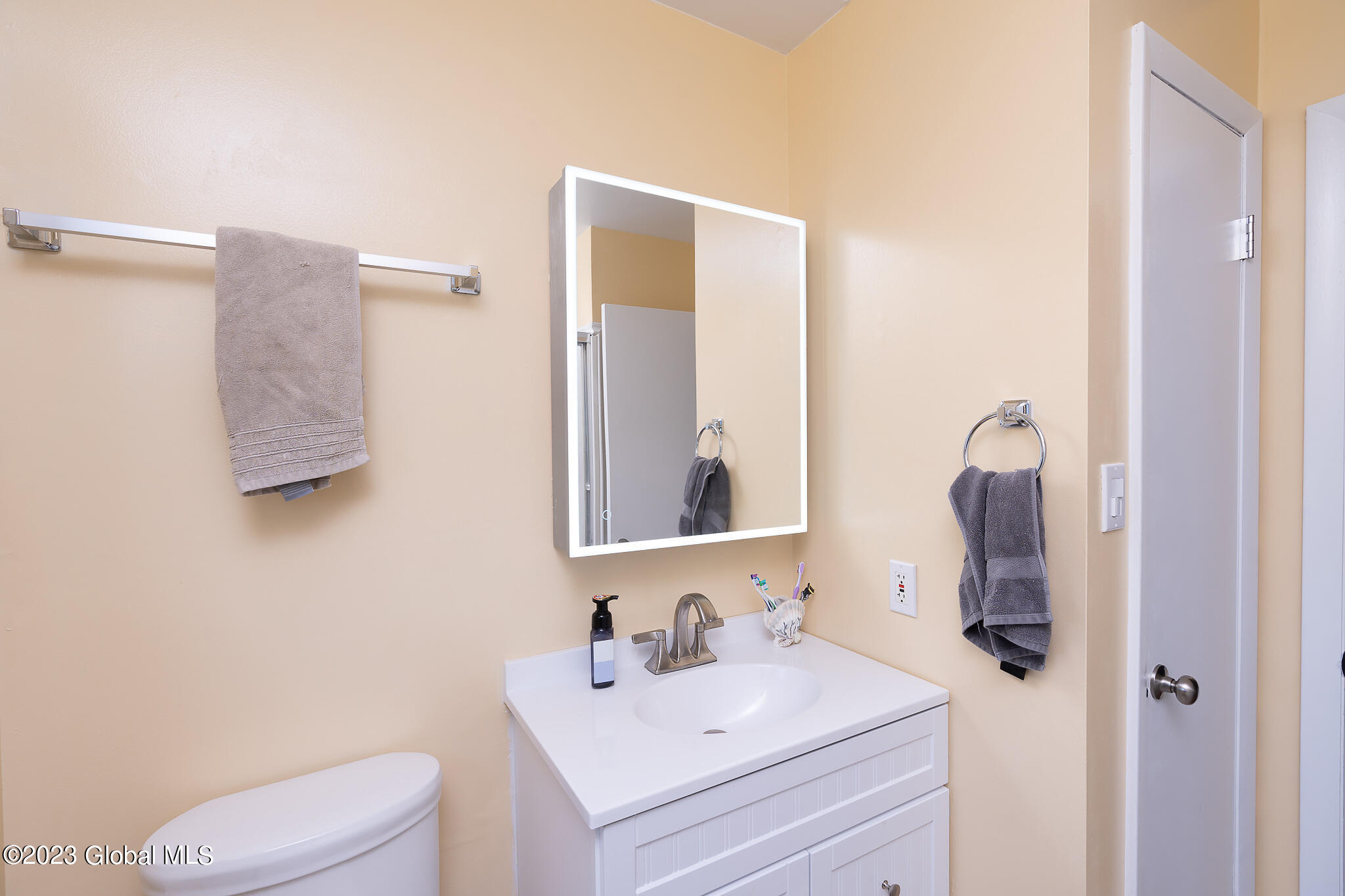 235 Starr Avenue Schenectady, NY 12304 - Photo 13 of 33 020-235-Starr-Ave