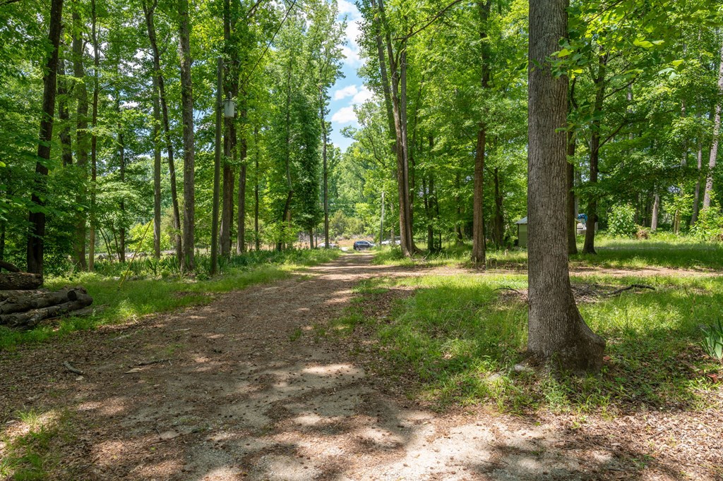 77 Hemlock Drive Clinton, SC 29325 - Photo 12 of 18