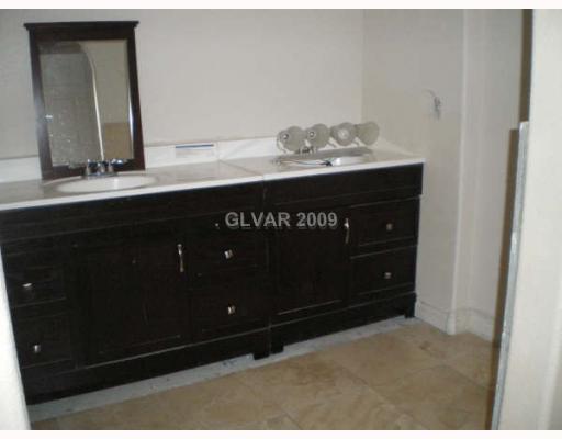 1050 East Casey Road Pahrump, NV 89048 - Photo 8 of 8 Master Bath/Spa.