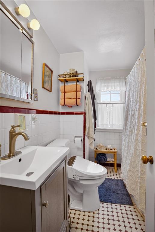 4241 Greenridge Road Pittsburgh, PA 15234 - Photo 26 of 50 a bathroom with a sink a toilet and shower